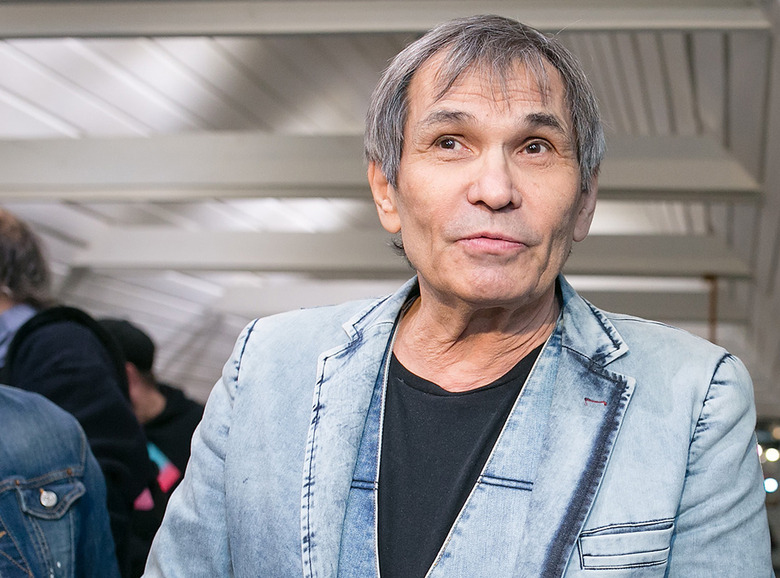 Бари Алибасов