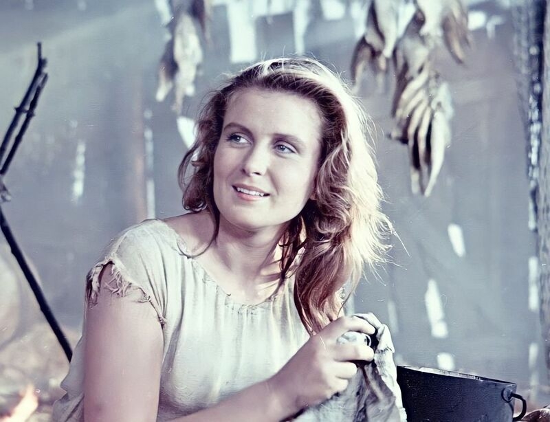 Изольда Извицкая