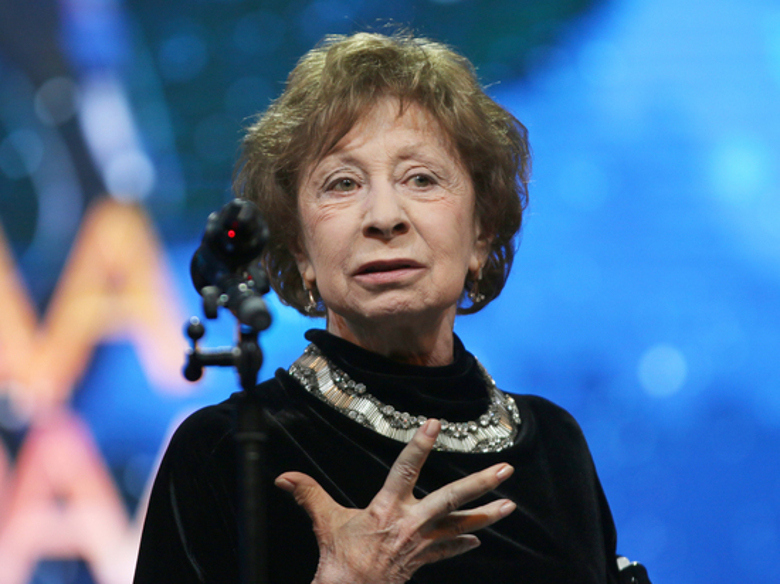 Лия Ахеджакова