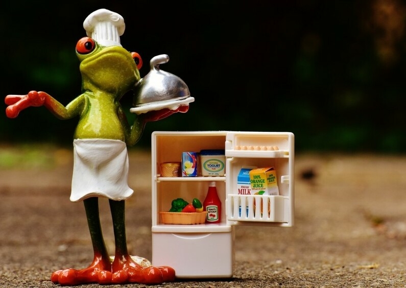 Холодильник останется чистым с пленкой