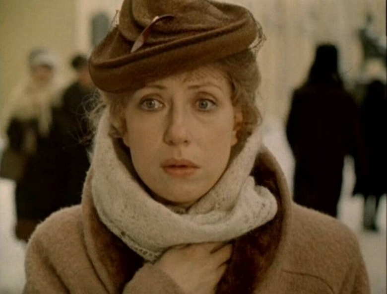 Инна Чурикова