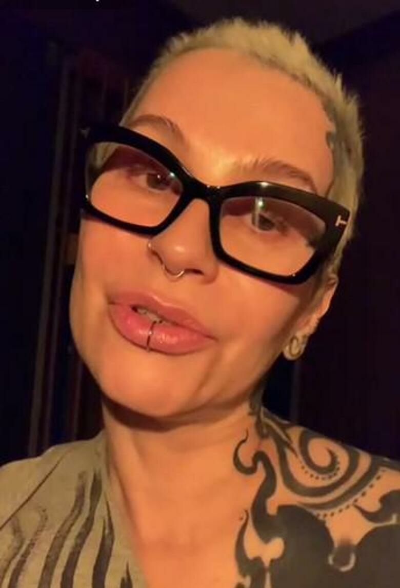 Наргиз Закирова