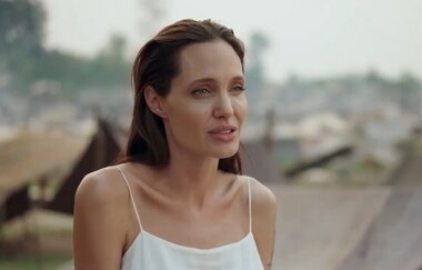 Анджелина Джоли