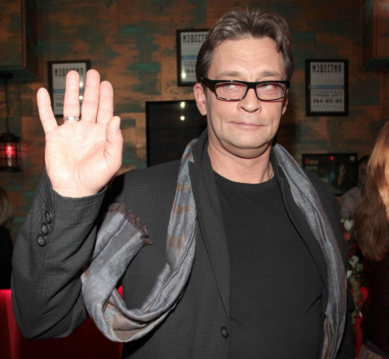 Домогаров сейчас холост