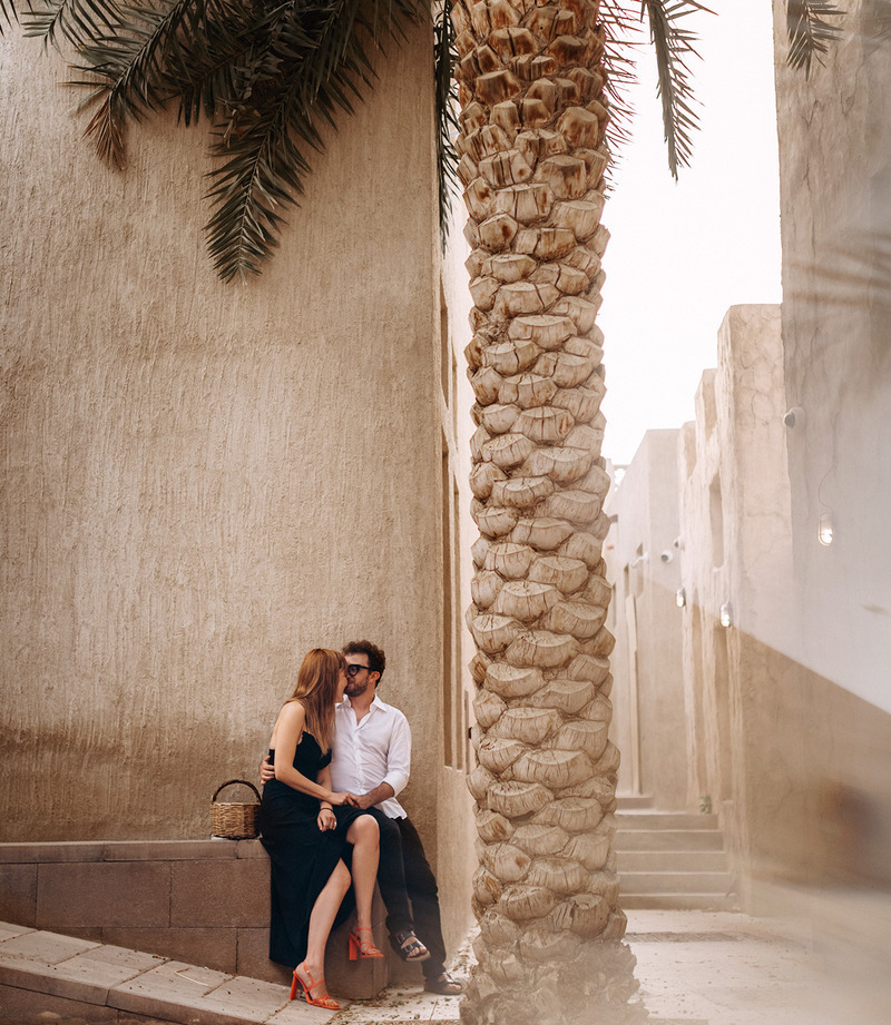 Евгений и Александра – люди творческие. Она актриса, он продюсер, драматург. их знакомство состоялось благодаря работе