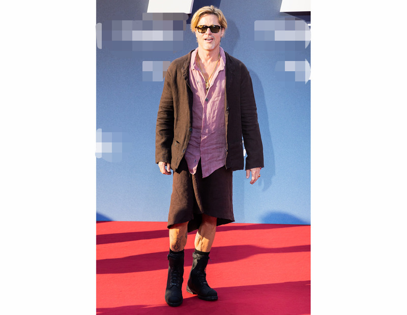 Питт вышел на красную дорожку в юбке