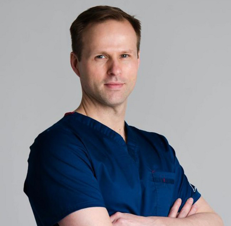 Алексей Маяков, пластический хирург