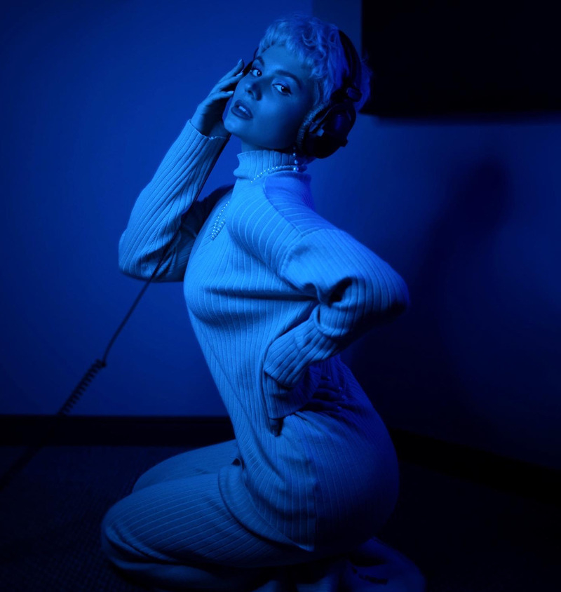 «Я безумно благодарна Диане Сергеевне за возможность прожить песню «Катастрофически» как исполнителю, а не только слушателю»