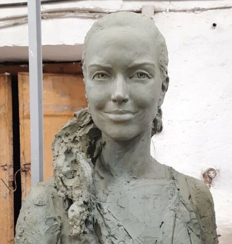 Основу для скульптуры создал Салават Щербаков