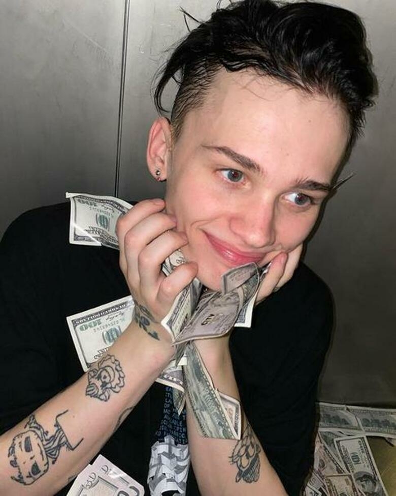 Даня Милохин переехал в Казахстан: «Где жить в это время, нет никакой разницы»