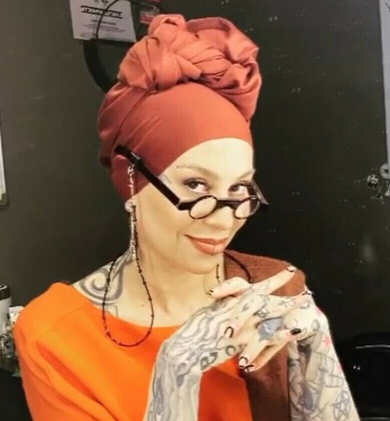 Наргиз Закирова