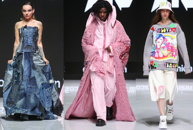 Маша Цигаль (первая слева) и часть ее апсайкл-коллекции