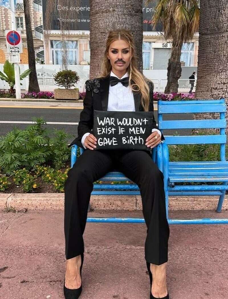 Секьюрити попросили удалиться звезду с мероприятия