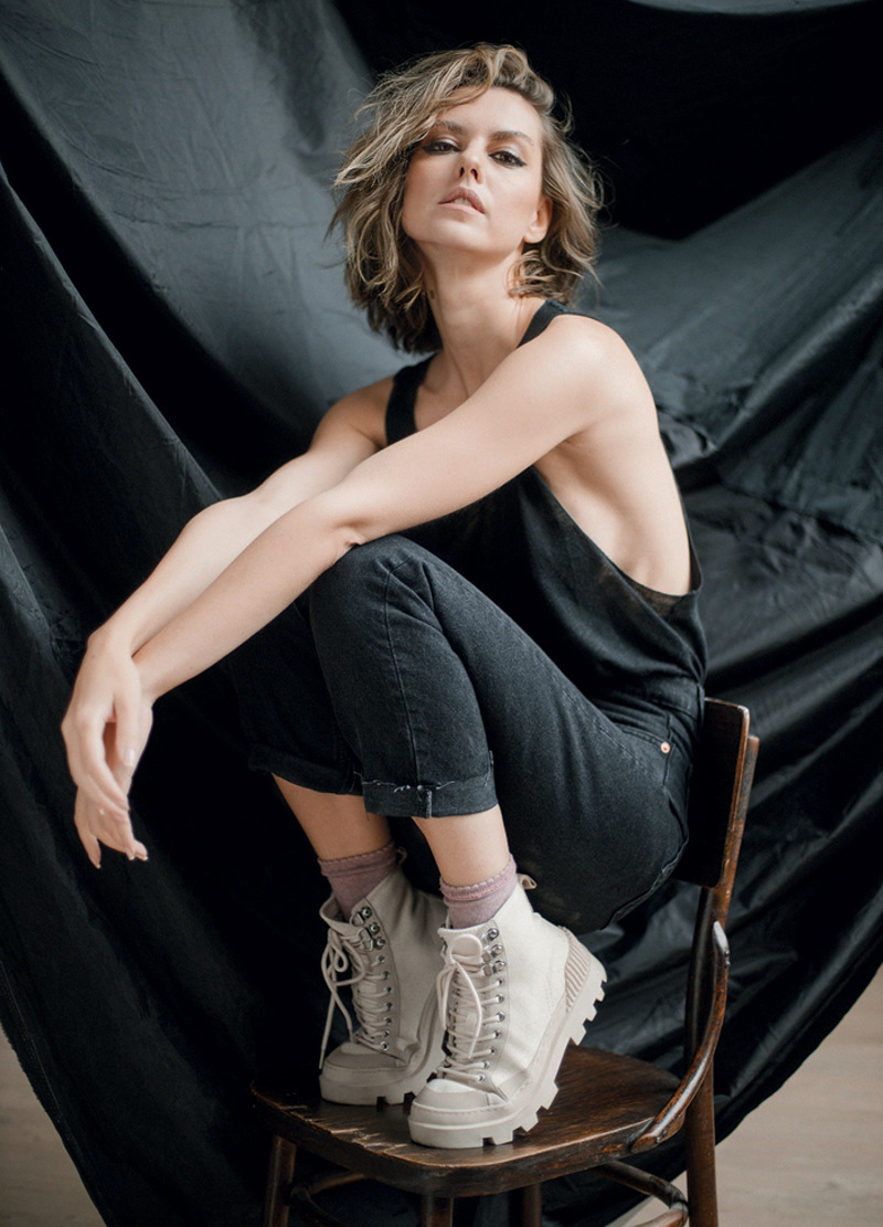 «Развод – болезненное решение. Нам с Мишей хватило любви и уважения друг к другу, чтобы расстаться без обид и претензий»