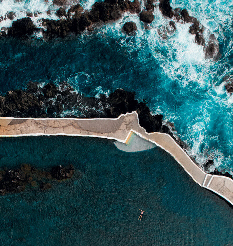 Пусть на острове нет пляжей, их заменяют естественные лавовые бассейны