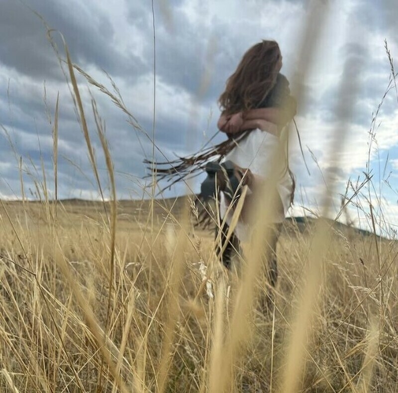 Дочь Анастасии показала силуэт своего бойфренда