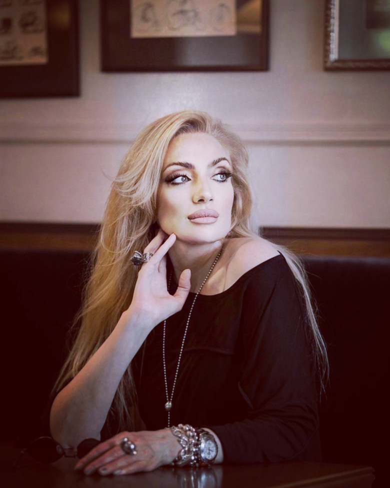 Лия Гавашели, пластический хирург