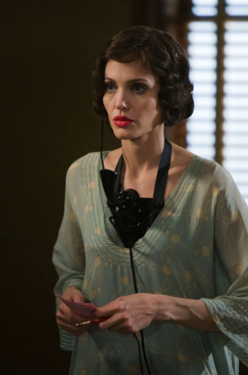 Анджелина Джоли