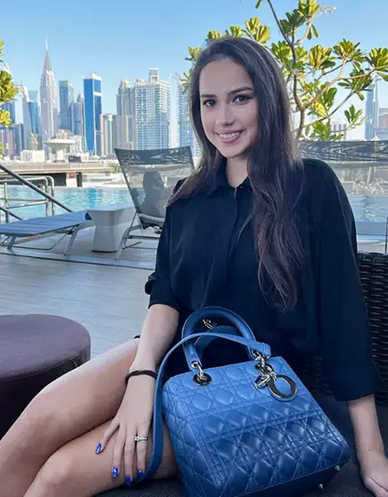 Алина Загитова