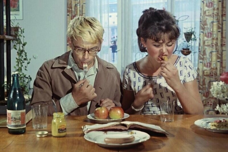 Кадр из фильма "Операция Ы"