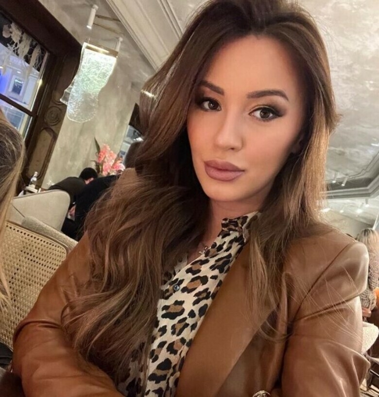 Мишель Серова