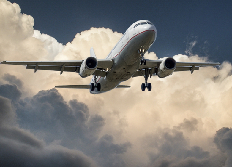 Из-за ситуации на Украине приостановлена работа 12 аэропортов России