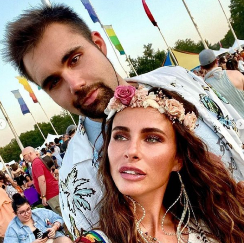 Саша Зверева с мужем