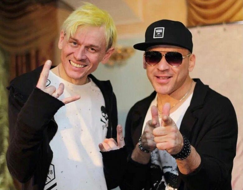 Солист «Отпетых мошенников» Том Хаос ушел из жизни после скандала с Амораловым