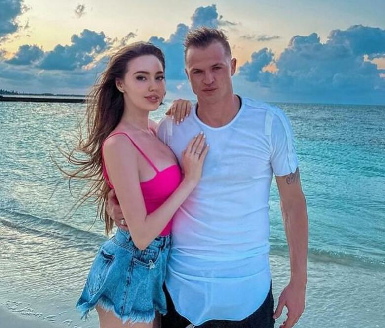 ДМИТРИЙ ТАРАСОВ И АНАСТАСИЯ КОСТЕНКО