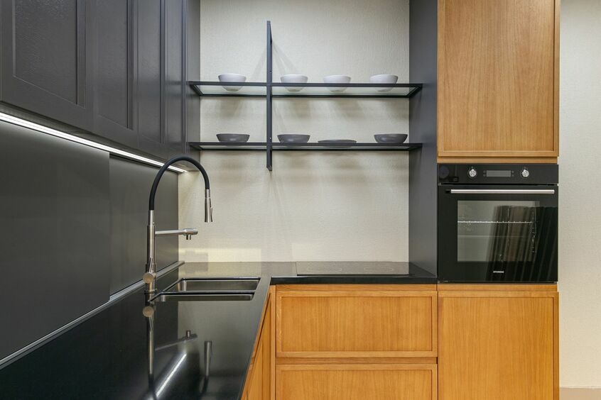 Духовка, гриль, СВЧ: как сократить количество приборов и сэкономить место на кухне