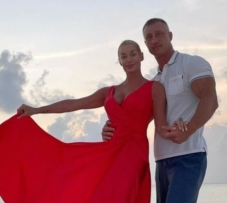 Анастасия Волочкова и новый избранник