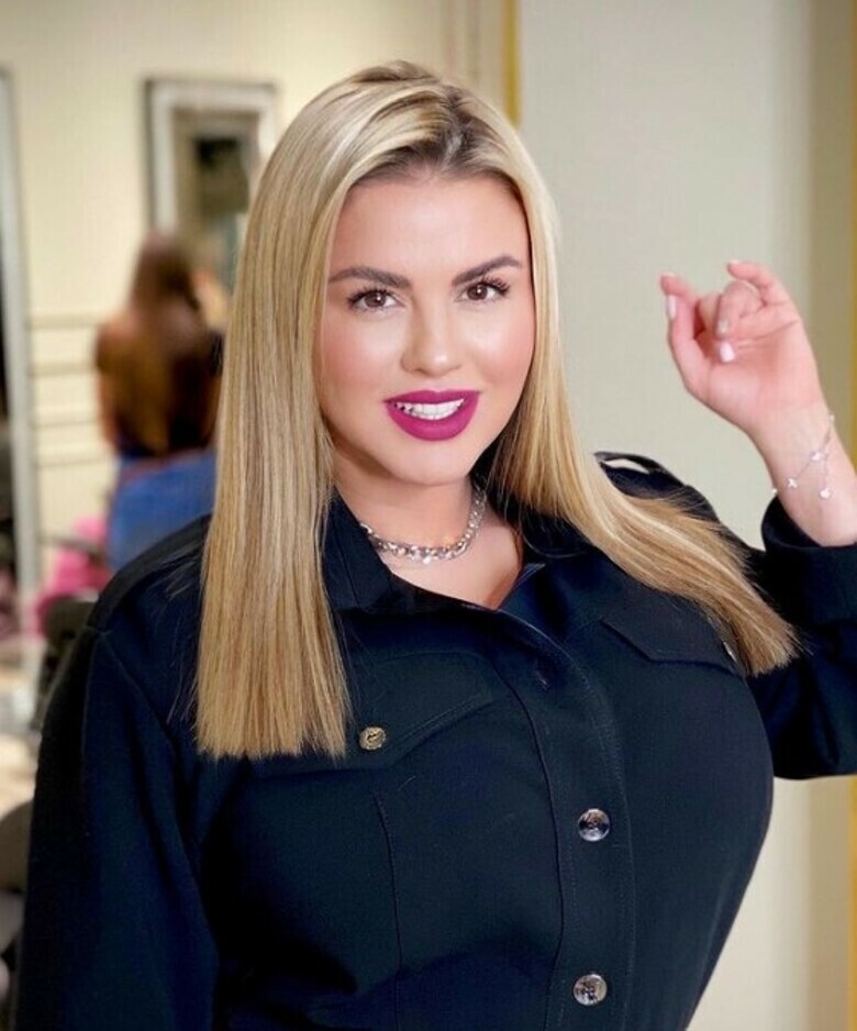 Анна Семенович