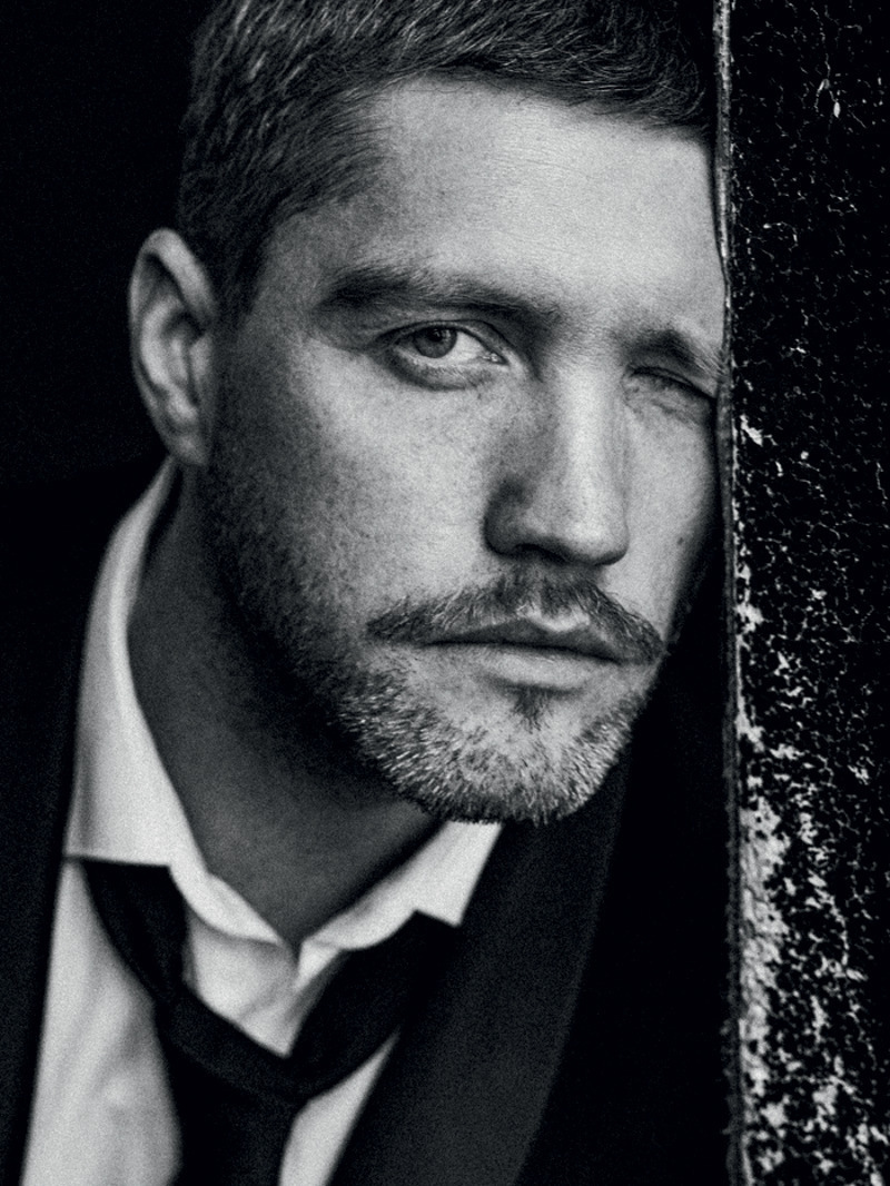 "Сегодня у меня чувство, будто я заново становлюсь на ноги, запрыгиваю в последний вагон в свои сорок три года. Очень много нетипичных перемен"