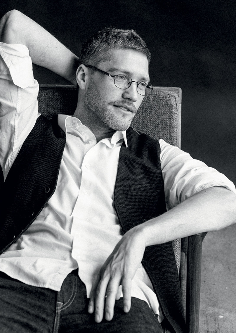 "Не понимаю, как можно, любя одного человека, которого ты хочешь обнимать, нюхать, целовать, переключиться на кого-то другого"