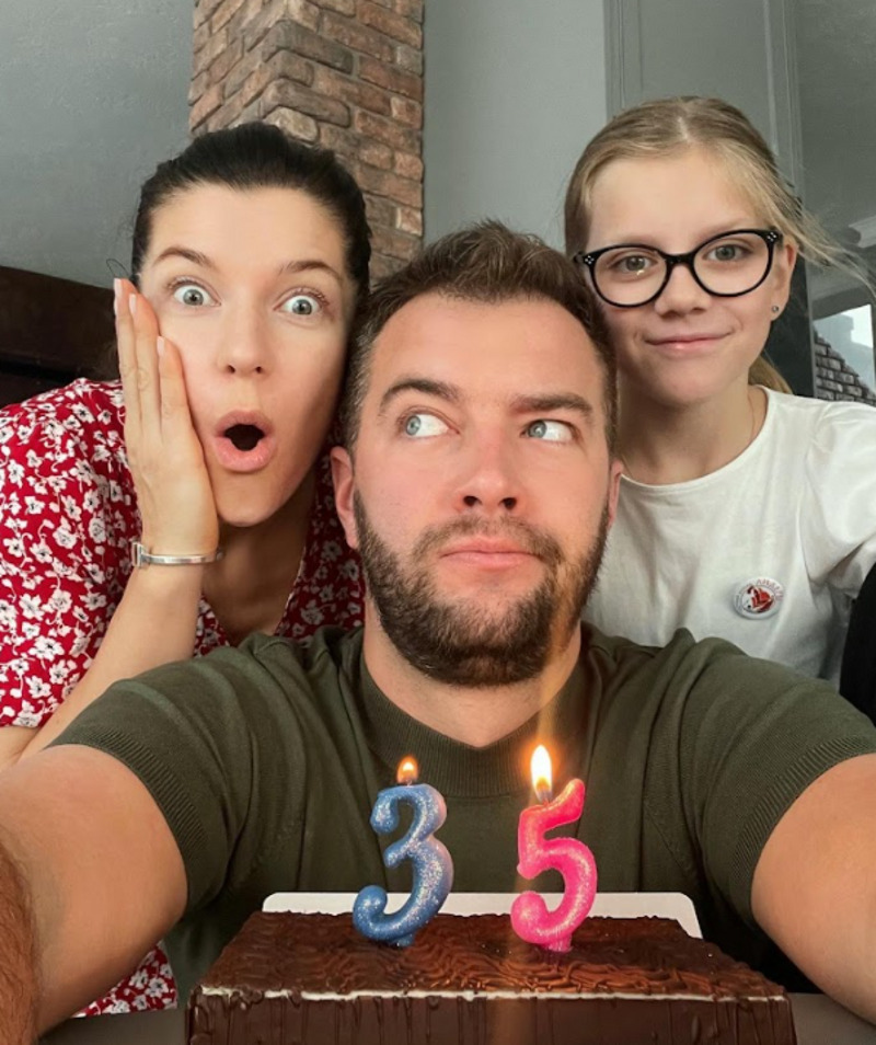 Екатерина Волкова с семьей