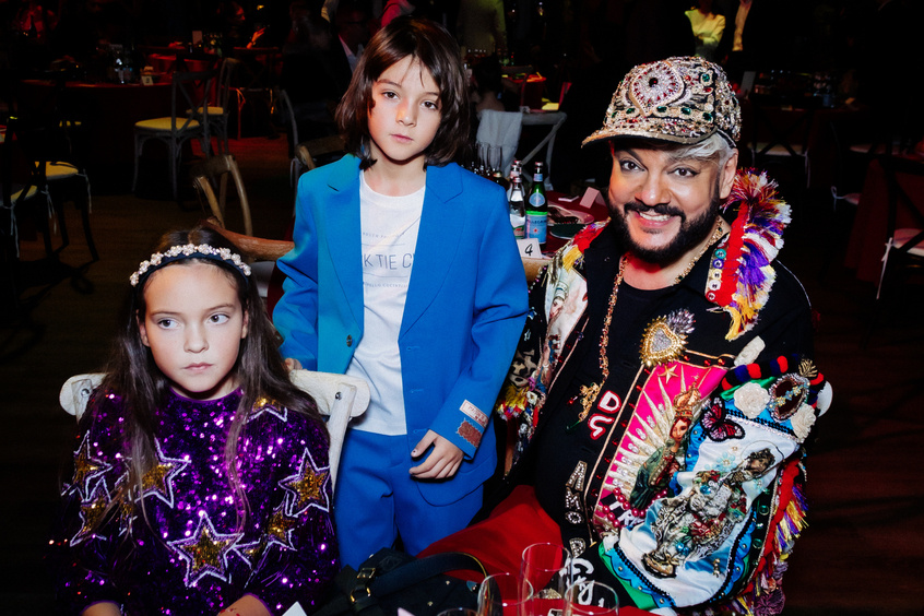 Филипп Киркоров с детьми