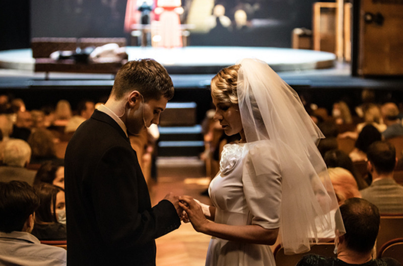 Александра Ребенок в спектакле "Дядя Лёва"