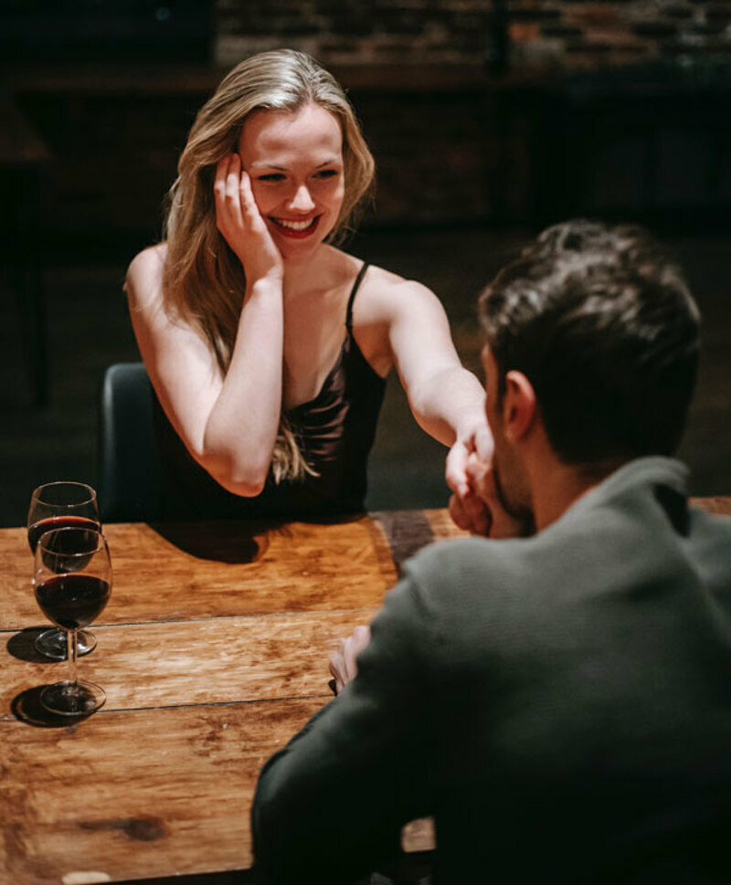 Прикосновения должны быть не слишком фривольными