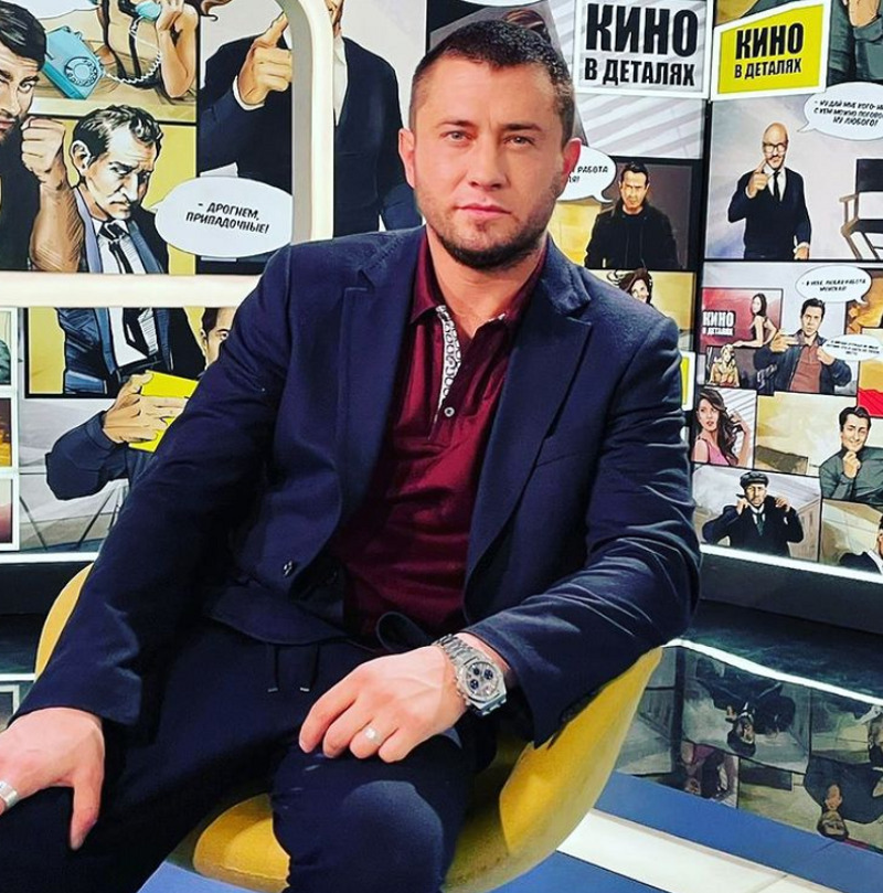 Около года назад общественность раскритиковала актера за его внешний вид