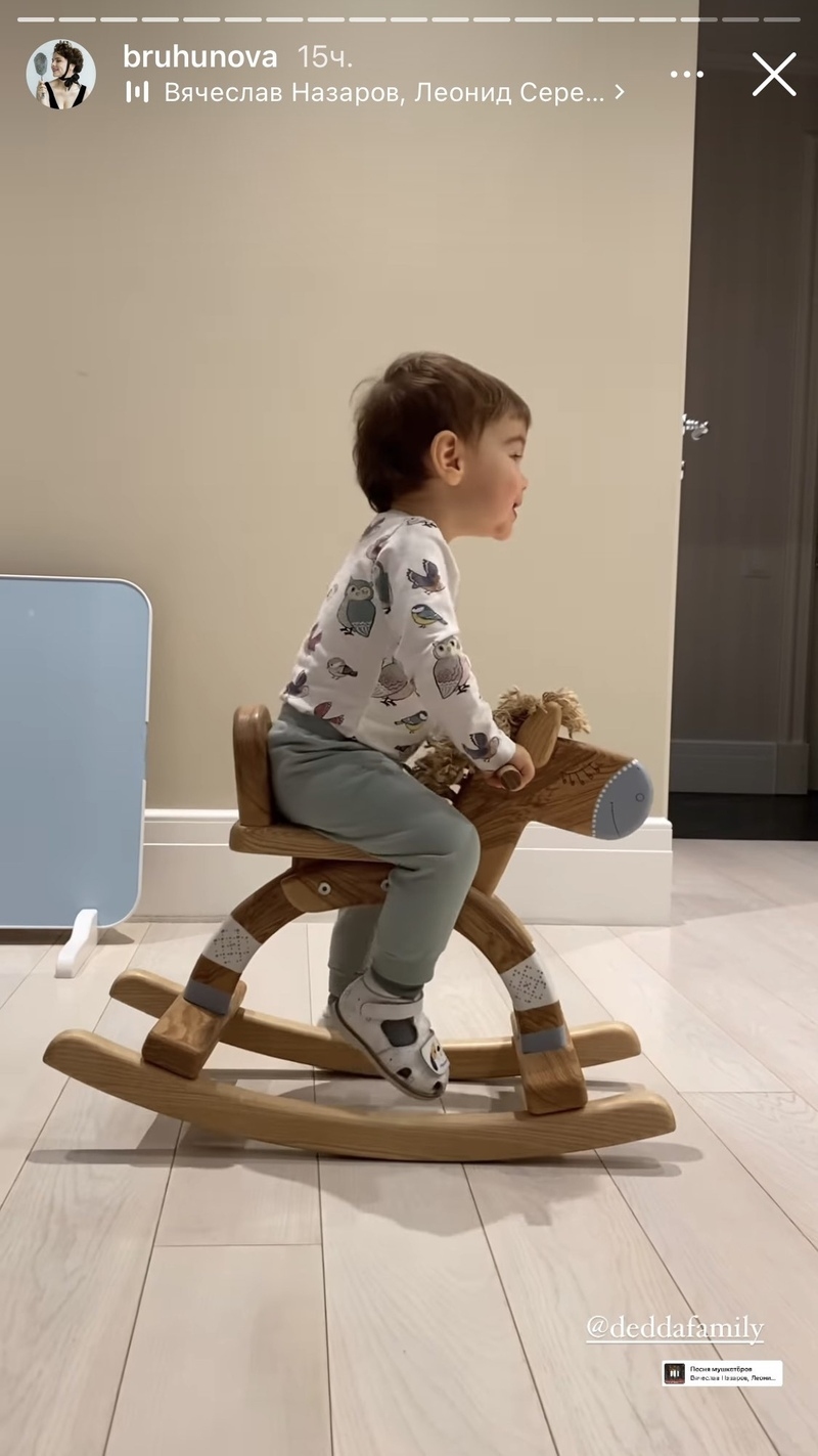 Знаменитость отметила, что Ваган в свои 1.8 года уже не носит подгузники