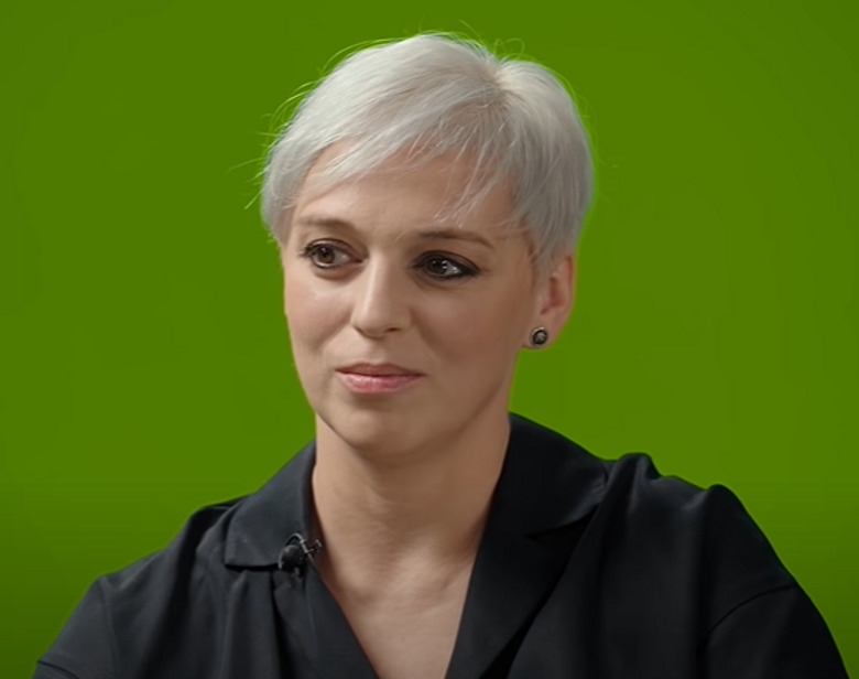 Нелли Уварова