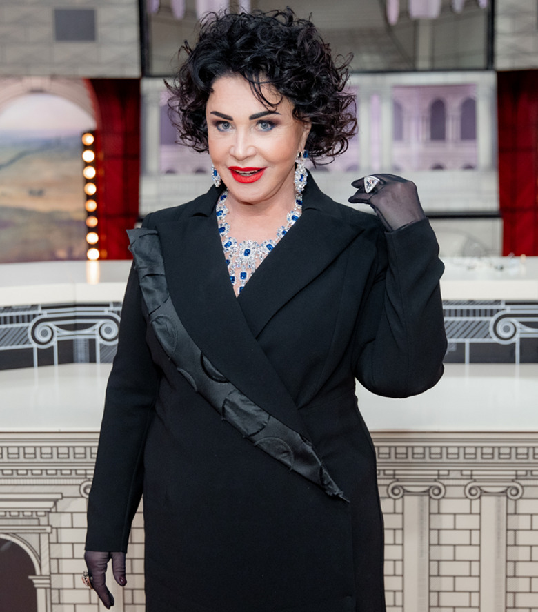 Что случилось с Надеждой Бабкиной: поклонники обсуждают внешний вид певицы