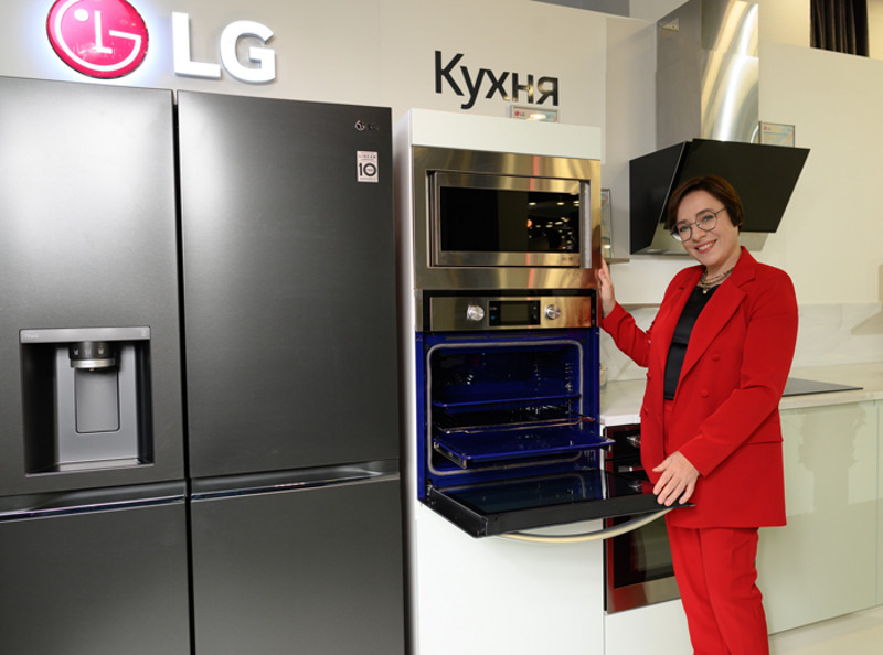 Тутта Ларсен