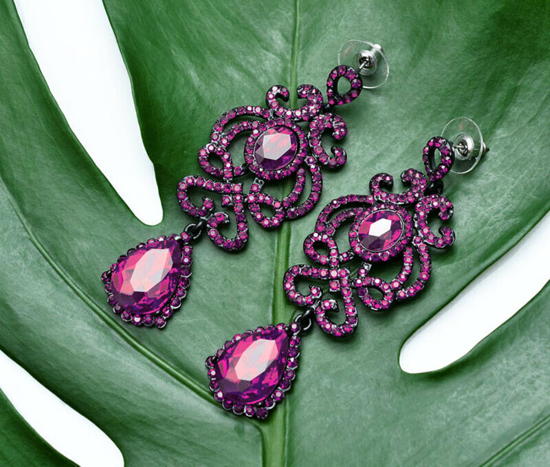 Отдавайте предпочтение крупным серьгам