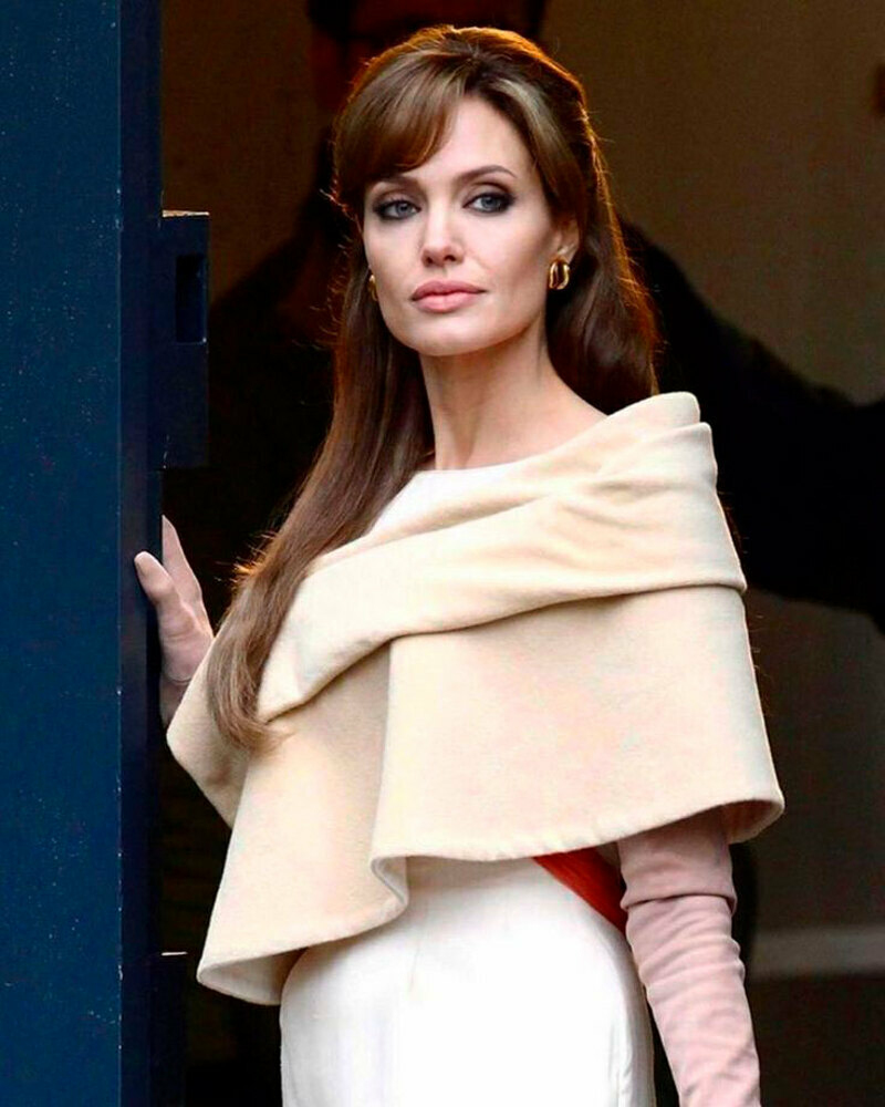 Анджелина Джоли