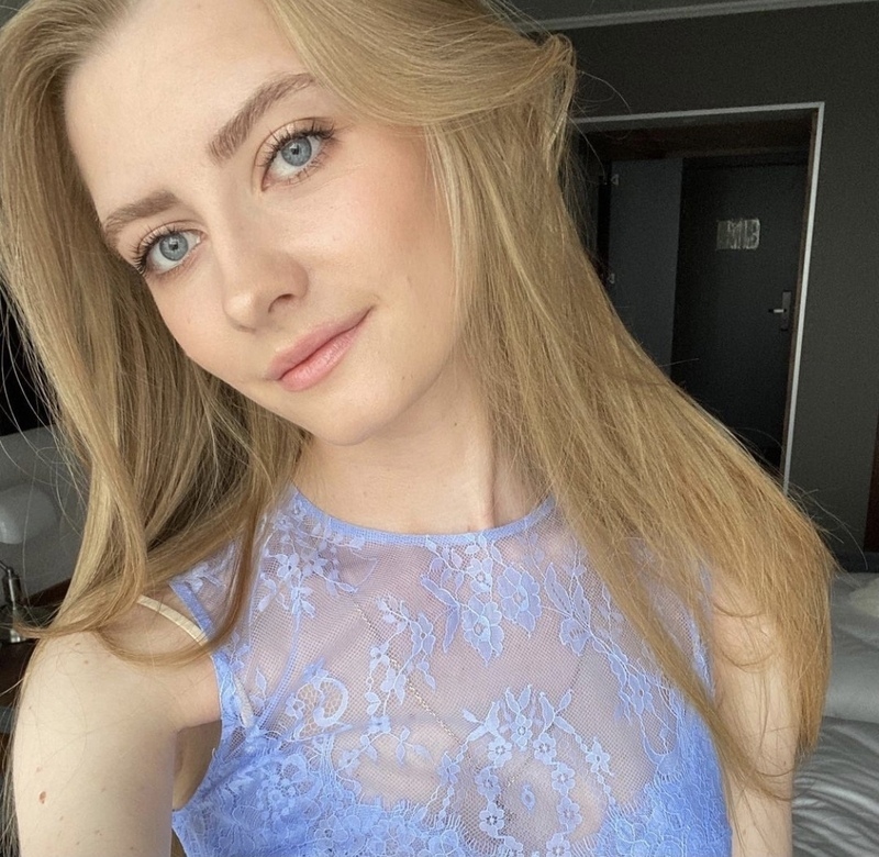 Дочь музыканта Виола Сюткина