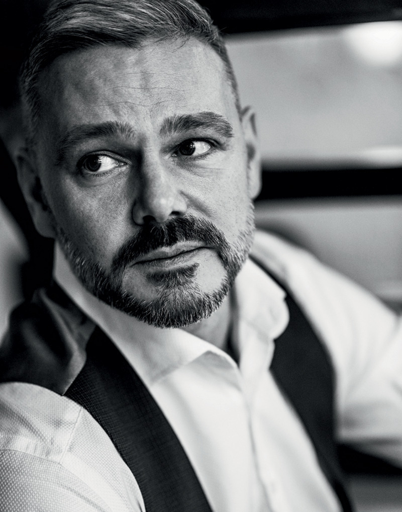 "Лариса снимала комнату у моей бабушки и была столь неординарной, что я не мог пройти мимо: красивая, умная, начитанная, образованная"