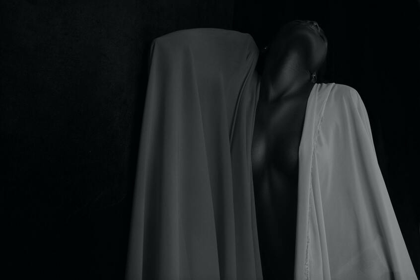 Увеличение груди через подмышечную впадину: особенности, плюсы и минусы метода