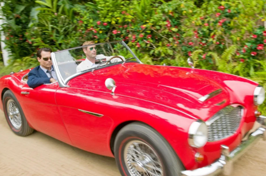 Джонни Депп и Аарон Экхарт