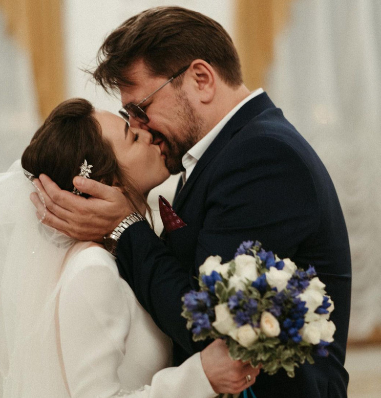 Молодая жена Виктора Логинова: «Я официально заявляю, что я развожусь»